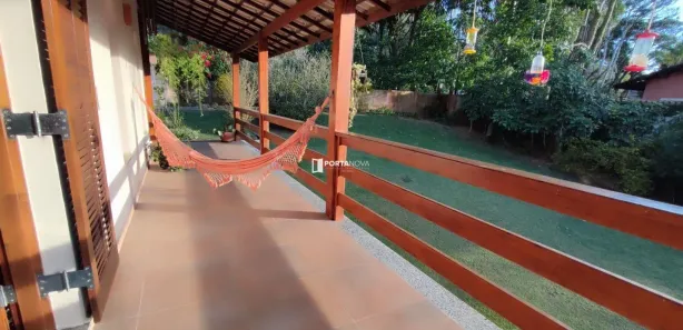 Fazenda / Sítio / Chácara com 3 Quartos à venda, 248m² no Chácaras Bartira, Embu das Artes