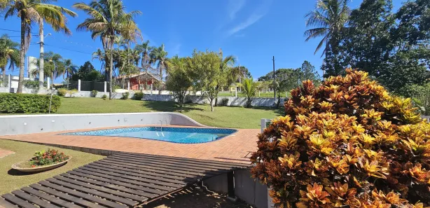 Fazenda / Sítio / Chácara com 3 Quartos à venda, 2000m² no , Mairinque