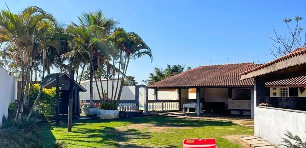 Fazenda / Sítio / Chácara com 3 Quartos para alugar, 450m² no Vila Menino Jesus, Caçapava