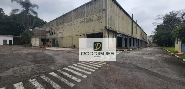 Galpão / Depósito / Armazém para alugar, 5000m² no Piraporinha, Diadema