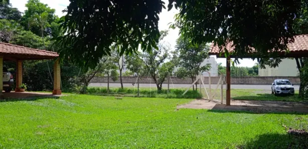 Fazenda / Sítio / Chácara com 3 Quartos para alugar, 260m² no Conjunto Habitacional Pedro Perri, Araçatuba