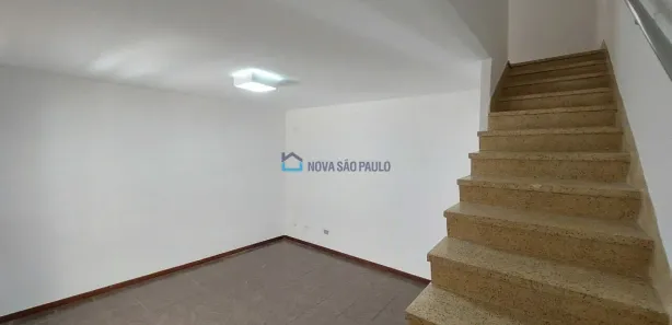 Sobrado com 2 Quartos para alugar, 124m² no Saúde, São Paulo