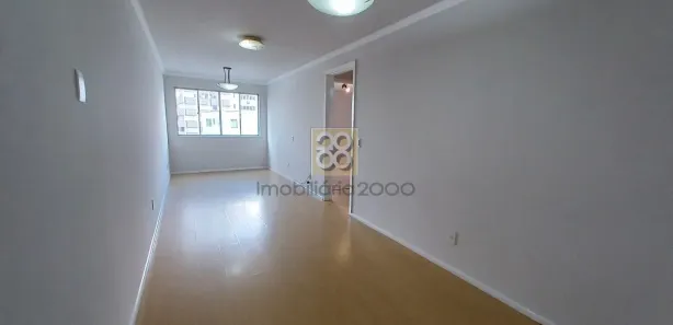 Apartamento com 2 Quartos para alugar, 54m² no Centro, Curitiba