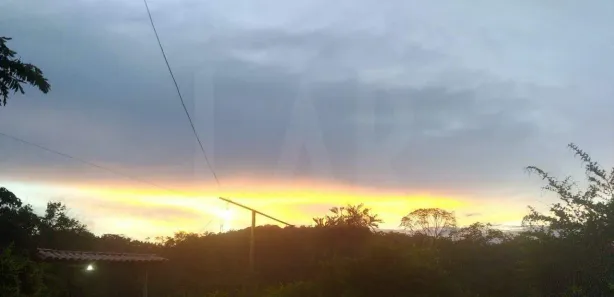 Fazenda / Sítio / Chácara com 6 Quartos à venda, 300m² no Bom Destino, Santa Luzia