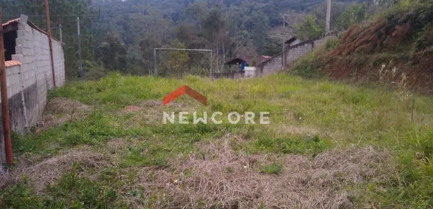 Fazenda / Sítio / Chácara à venda, 800m² no Centro, São Lourenço da Serra