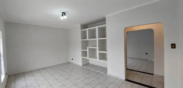 Casa com 3 Quartos para alugar, 300m² no Vila Bertini, Americana