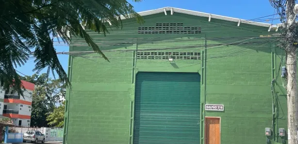 Galpão / Depósito / Armazém para alugar, 300m² no Fluminense, São Pedro da Aldeia