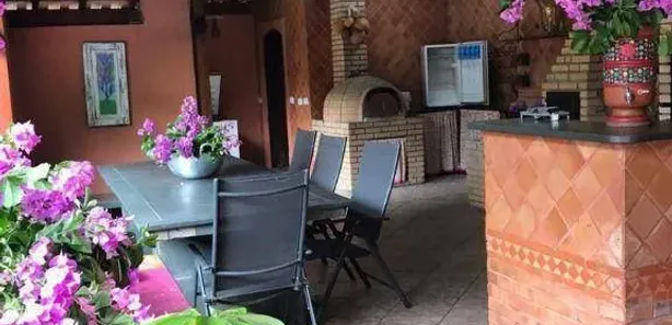 Fazenda / Sítio / Chácara com 4 Quartos à venda, 300m² no Jardim Convento, Itapecerica da Serra