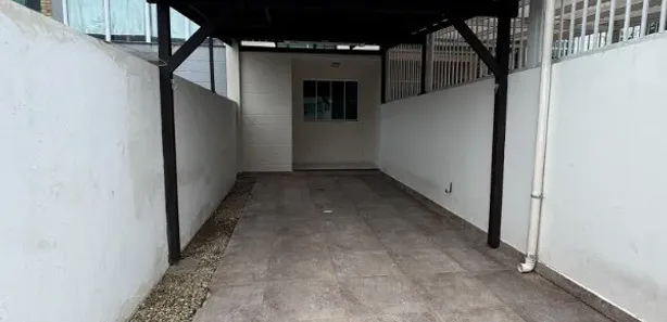 Sobrado com 2 Quartos para alugar, 64m² no Centro, Camboriú