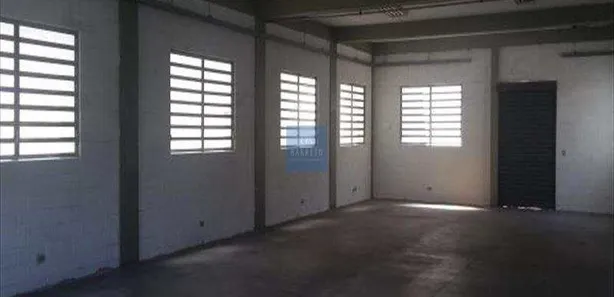 Galpão / Depósito / Armazém à venda, 650m² no Bosque da Saúde, São Paulo