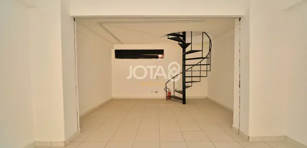 Conjunto Comercial / Sala para alugar, 56m² no Centro, Curitiba