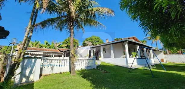 Fazenda / Sítio / Chácara com 4 Quartos à venda, 200m² no , Ipeúna