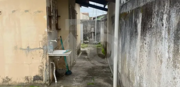 Casa com 2 Quartos à venda, 180m² no Aruana, Aracaju