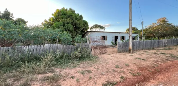 Fazenda / Sítio / Chácara com 3 Quartos à venda, 1000m² no Chácaras Vale das Andorinhas, Novo Gama