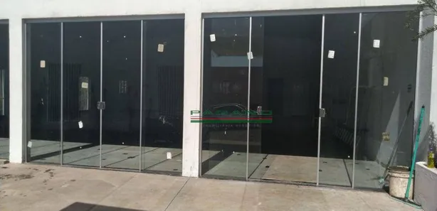 Loja / Salão / Ponto Comercial para venda ou aluguel, 300m² no Jardim Itapuã, Cravinhos