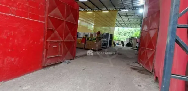 Galpão / Depósito / Armazém à venda, 800m² no Recreio dos Bandeirantes, Rio de Janeiro