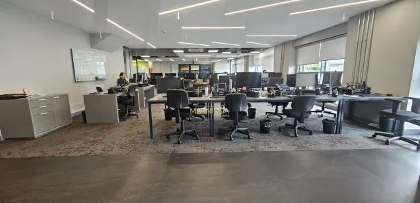 Loja / Salão / Ponto Comercial com 1 Quarto para alugar, 600m² no Seminário, Curitiba