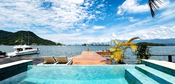 Casa de Condomínio com 4 Quartos à venda, 235m² no Ponta do Sapê (Cunhambebe), Angra dos Reis