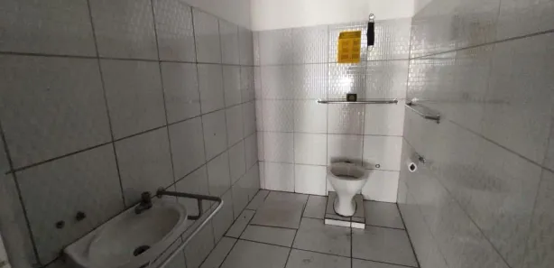 Galpão / Depósito / Armazém para alugar, 216m² no Centro, Araçatuba