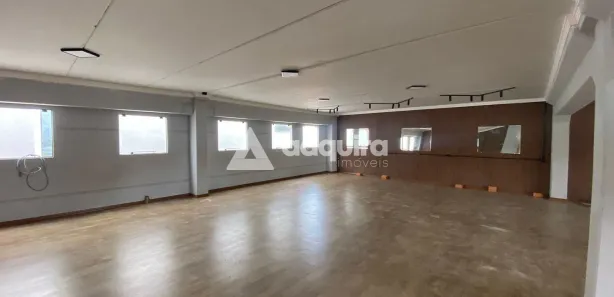 Conjunto Comercial / Sala para alugar, 200m² no Uvaranas, Ponta Grossa