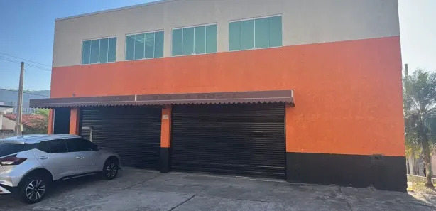 Galpão / Depósito / Armazém para venda ou aluguel, 220m² no Vila São Paulo, Mogi das Cruzes