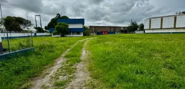 Galpão / Depósito / Armazém para alugar, 1814m² no Lagomar, Macaé