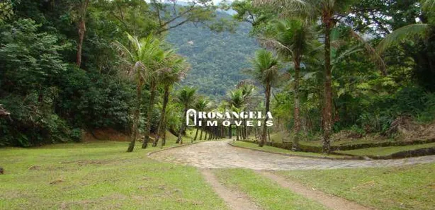 Fazenda / Sítio / Chácara com 4 Quartos à venda, 377m² no Barreira, Guapimirim