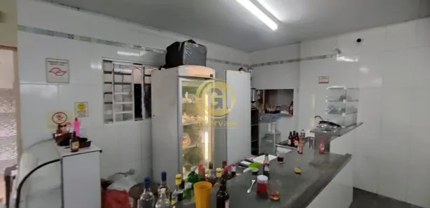 Loja / Salão / Ponto Comercial à venda, 350m² no Jardim Santa Maria, Jacareí