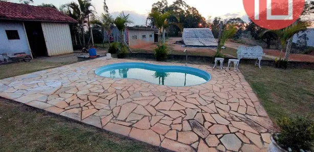 Fazenda / Sítio / Chácara com 3 Quartos para alugar, 335m² no , Bragança Paulista