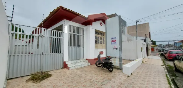 Galpão / Depósito / Armazém com 5 Quartos para alugar, 300m² no São José, Aracaju
