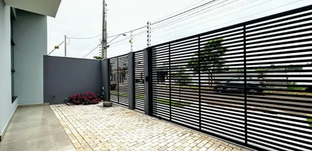 Casa de Condomínio com 3 Quartos à venda, 136m² no Bom Jardim, Maringá