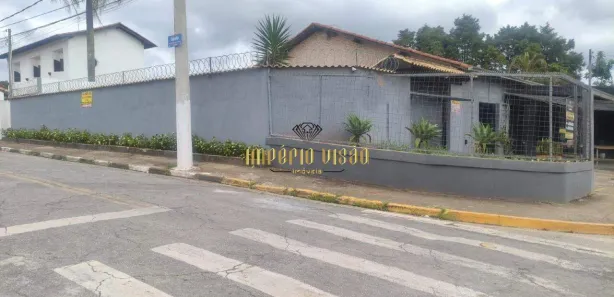 Casa Comercial para alugar, 195m² no Parque Santa Rosa, Suzano