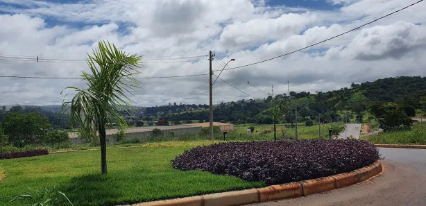 Terreno / Lote / Condomínio à venda, 1400m² no Centro, Pedro Leopoldo