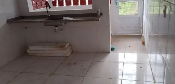 Casa de Condomínio com 2 Quartos para alugar, 80m² no Park Way, Brasília
