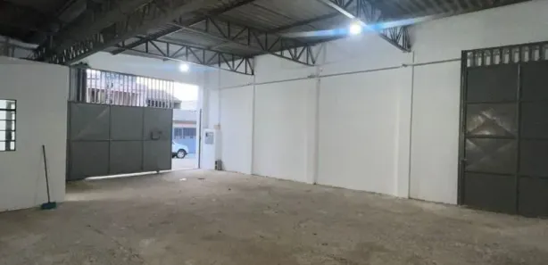 Galpão / Depósito / Armazém para alugar, 300m² no Jardim da Cidade II, Salto