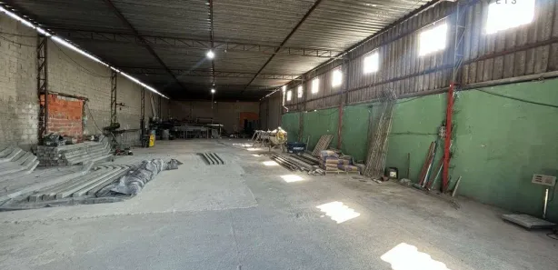 Galpão / Depósito / Armazém à venda, 900m² no Jardim das Nações, Salto