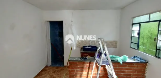 Kitnet com 1 Quarto para alugar, 12m² no Parque Roseira, Carapicuíba