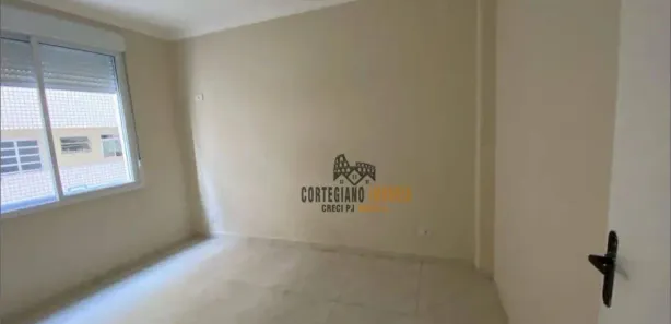 Kitnet para alugar, 52m² no Gonzaga, Santos
