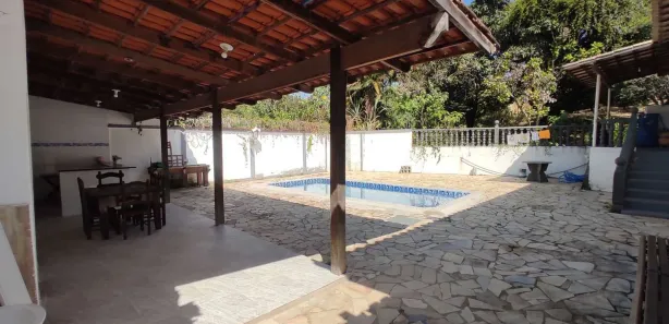 Fazenda / Sítio / Chácara com 4 Quartos à venda, 340m² no Vale das Acácias, Ribeirão das Neves