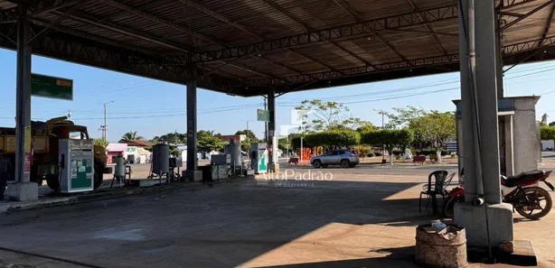 Loja / Salão / Ponto Comercial para venda ou aluguel, 2400m² no São Luís, Campo Maior