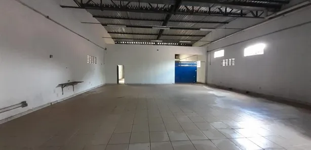 Galpão / Depósito / Armazém à venda, 492m² no Jardim São Cristóvão, São Luís
