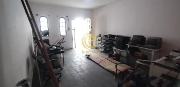Casa Comercial com 4 Quartos para alugar, 153m² no Centro, Jacareí
