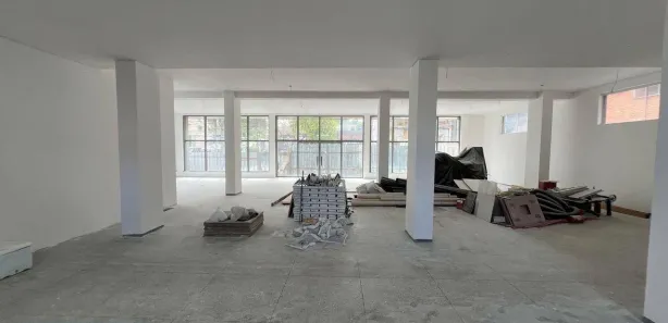 Prédio Inteiro para venda ou aluguel, 2139m² no Tarumã, Curitiba