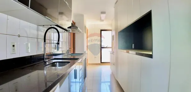 Apartamento com 3 Quartos à venda, 110m² no Asa Norte, Brasília