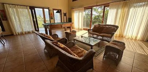 Casa de Condomínio com 4 Quartos para alugar, 900m² no Toninhas, Ubatuba