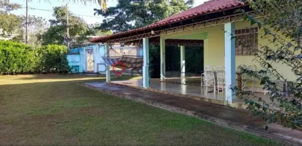 Fazenda / Sítio / Chácara com 3 Quartos para alugar, 300m² no Sítios de Recreio Letícia (Padre Nóbrega), Marília