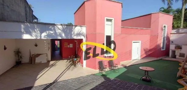 Fazenda / Sítio / Chácara com 3 Quartos para venda ou aluguel, 600m² no Parque Rizzo II, Cotia