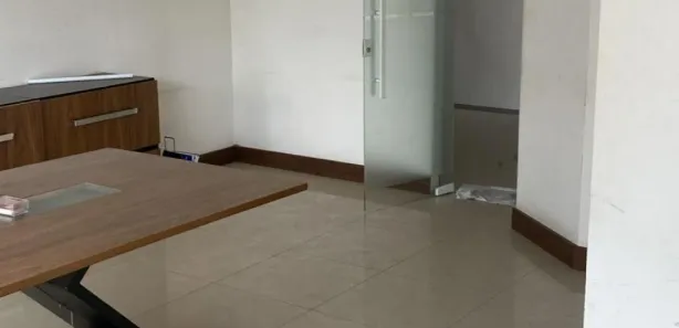 Prédio Inteiro para alugar, 130m² no Parque Santos Dumont, Taboão da Serra