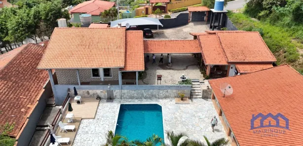 Fazenda / Sítio / Chácara com 5 Quartos à venda, 2200m² no , Mairinque