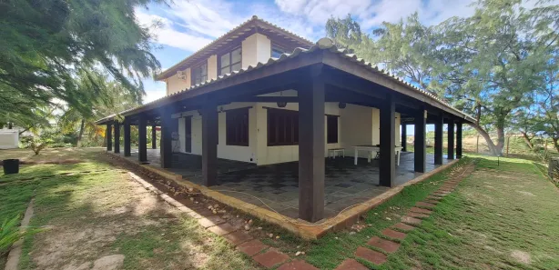 Casa com 3 Quartos para venda ou aluguel, 300m² no , Conde